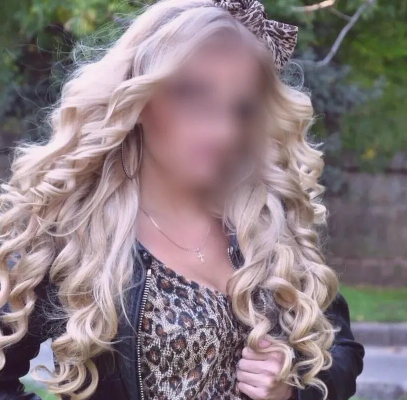 Camilla, 30