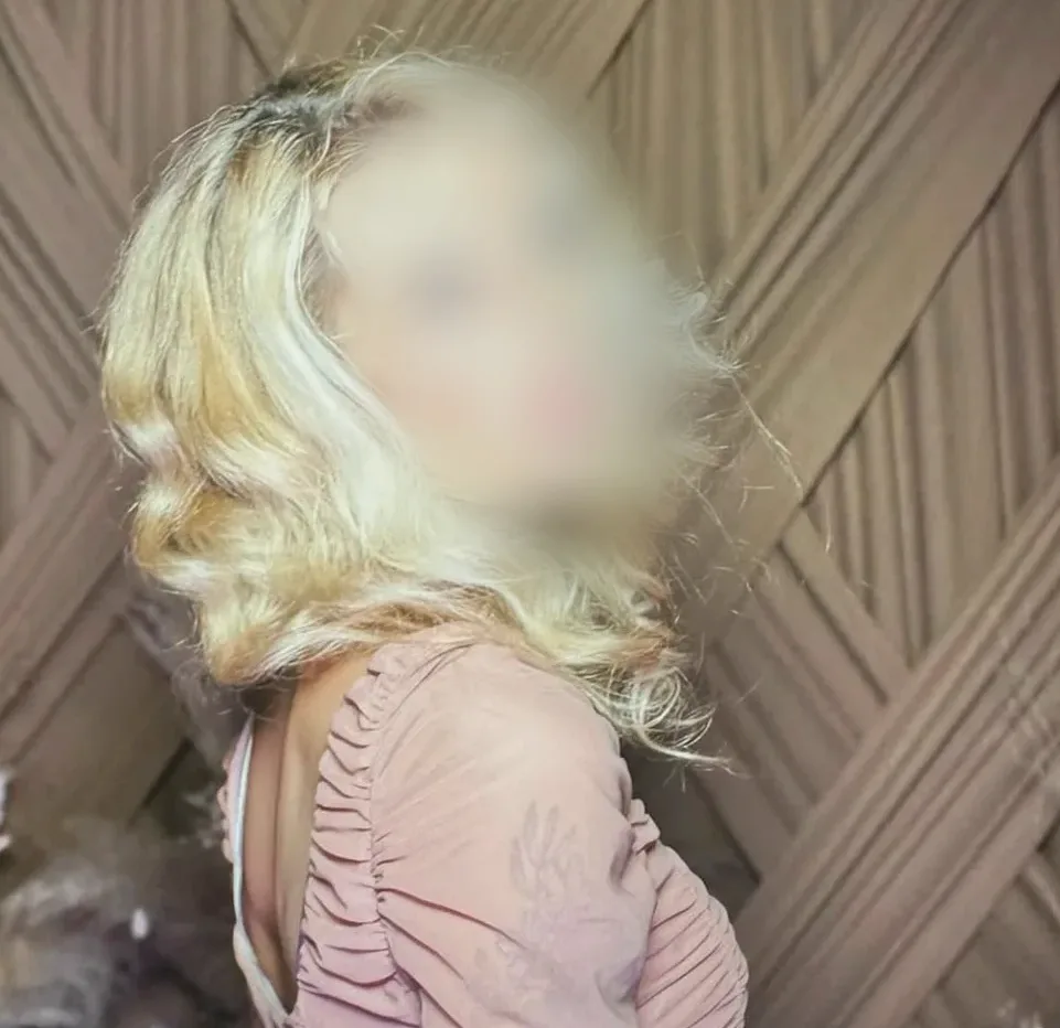 Elsa, 31