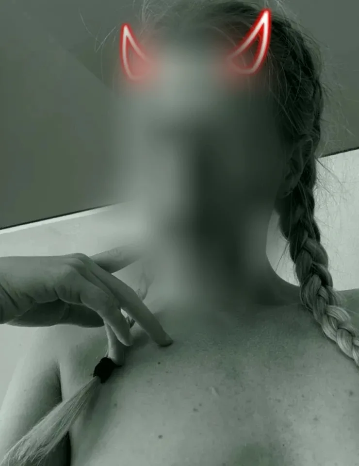 Niina, 32